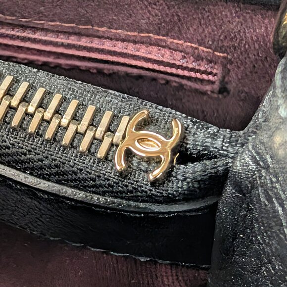 Chanel Pebbled Calfskin Small Tote - Picture 10 of 16